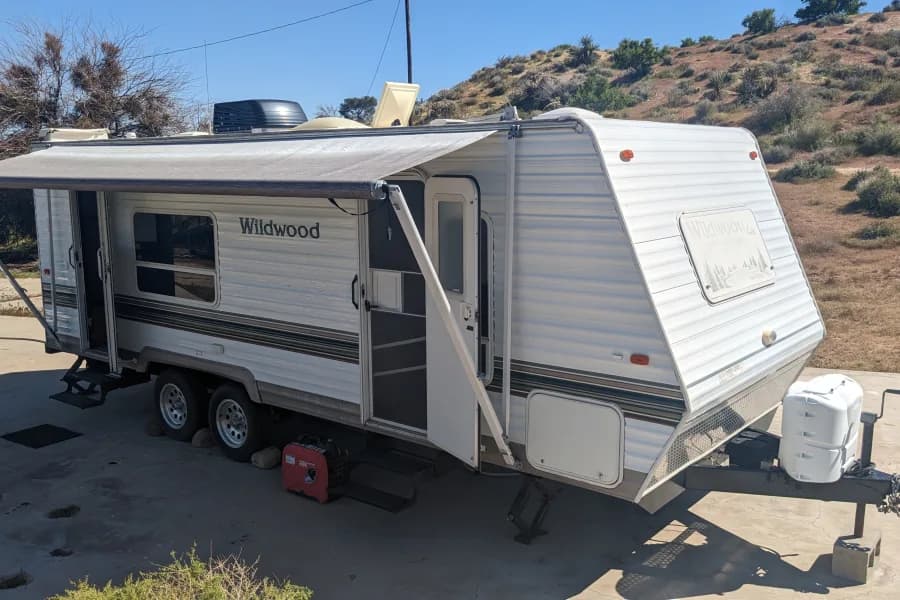Special Discounted Nightly Rate Travel Trailer RV Rent 2005 Forest River Travel Trailer RV rental in Palm Springs California — exterior