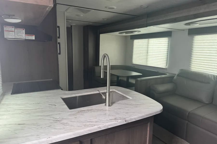 2021 Keystone RV Passport SL **BUNKHOUSE** Travel Trailer RV rental in Palm Springs California — exterior