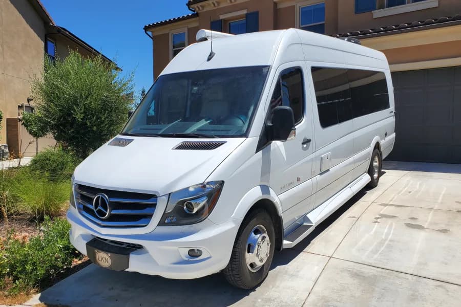 Mercedes Coachmen Campervan Class B RV rental in Palm Springs California — exterior