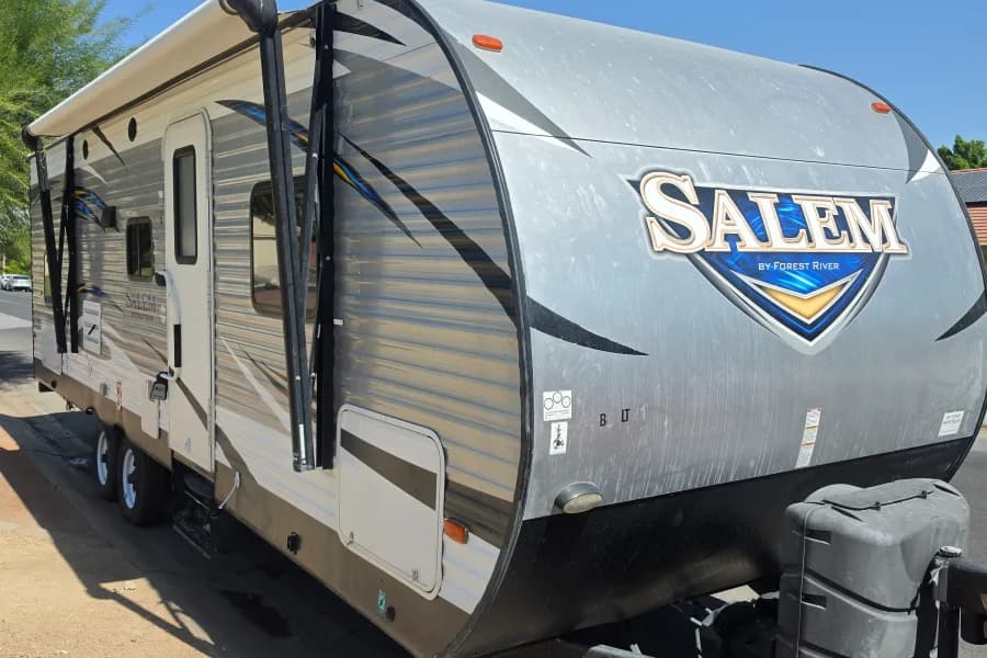 Luxurious 2017 Forest River Salem Class C RV rental in Palm Springs California, exterior